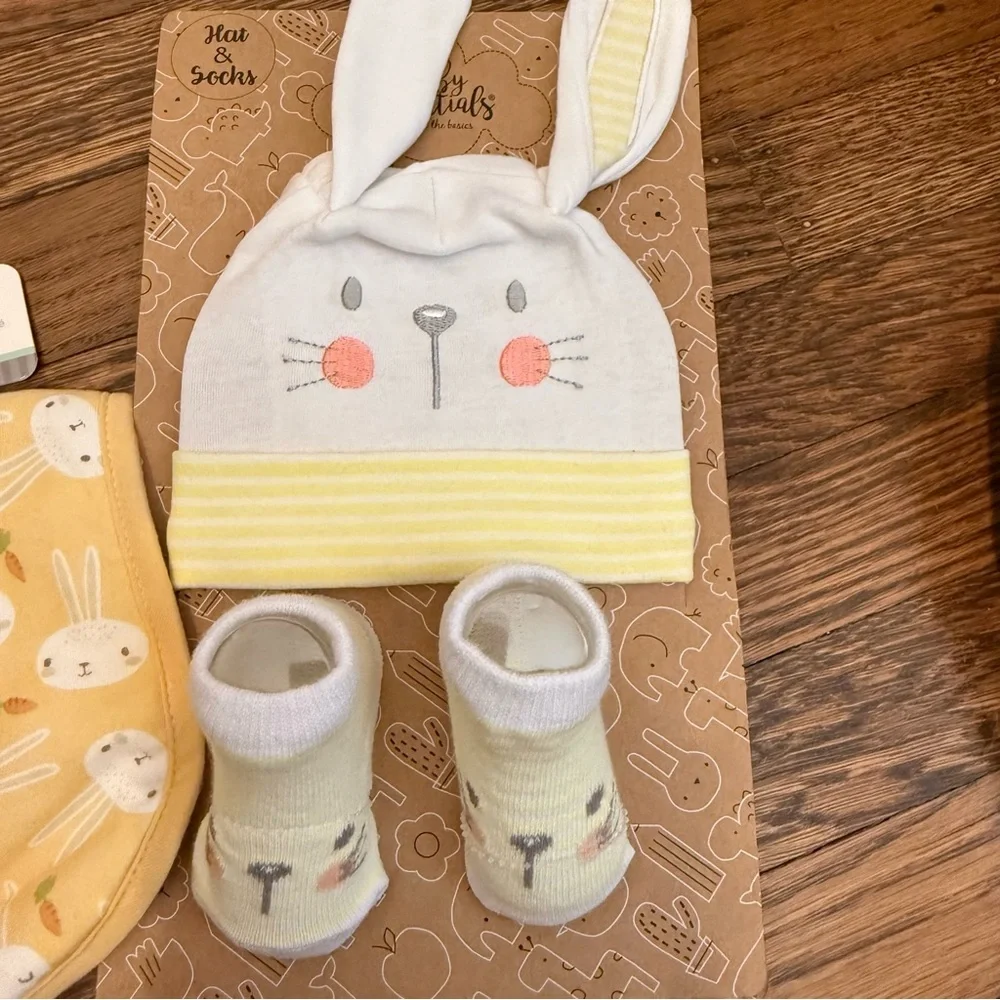 NEW! Baby Essentials & Neat Solutions Bunny Hat, Sock & Bib Set ( yellow)